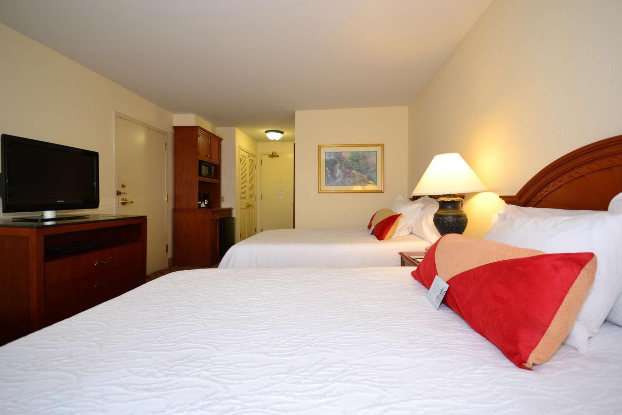 Hilton Garden Inn Tulsa Airport Eksteriør billede