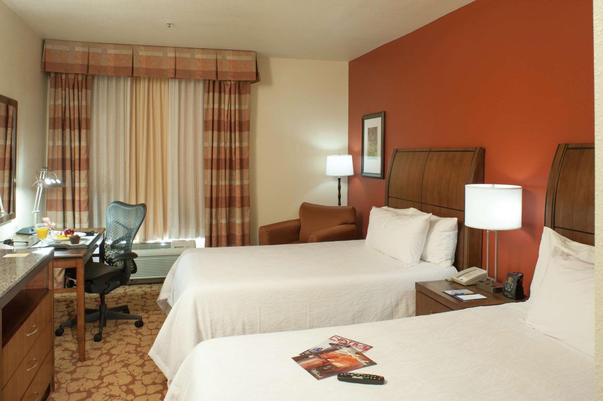 Hilton Garden Inn Tulsa Airport Eksteriør billede