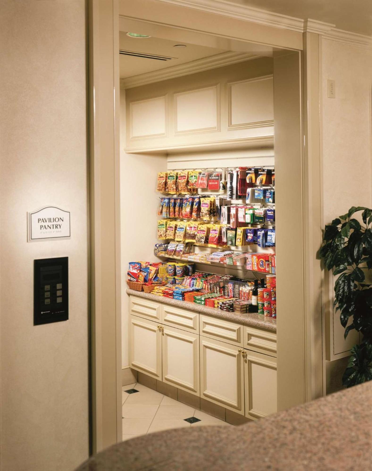 Hilton Garden Inn Tulsa Airport Eksteriør billede