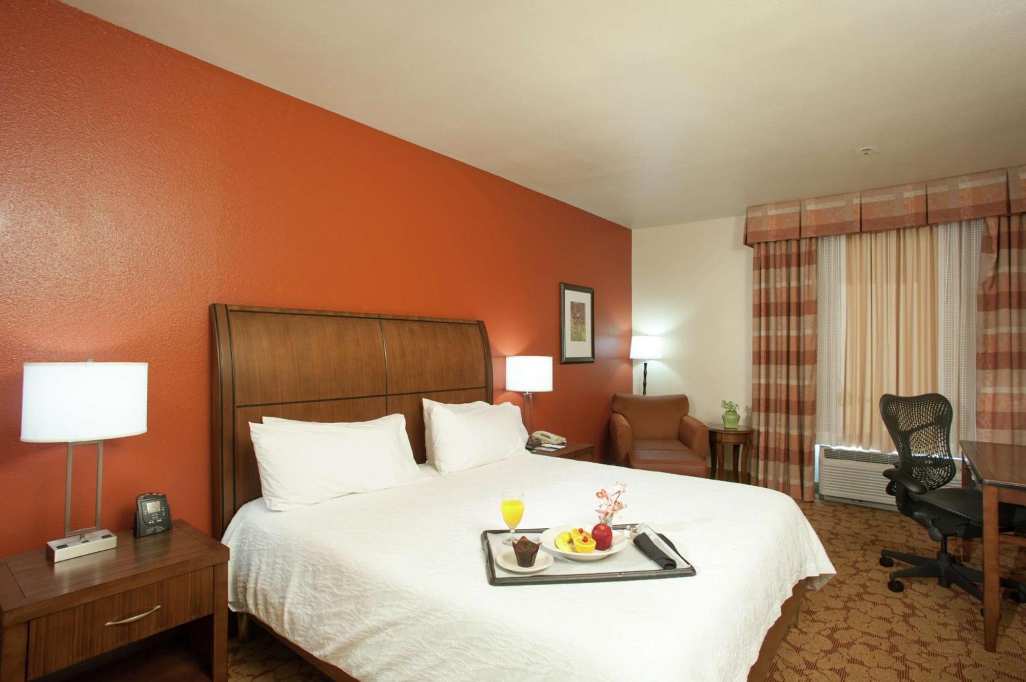 Hilton Garden Inn Tulsa Airport Eksteriør billede