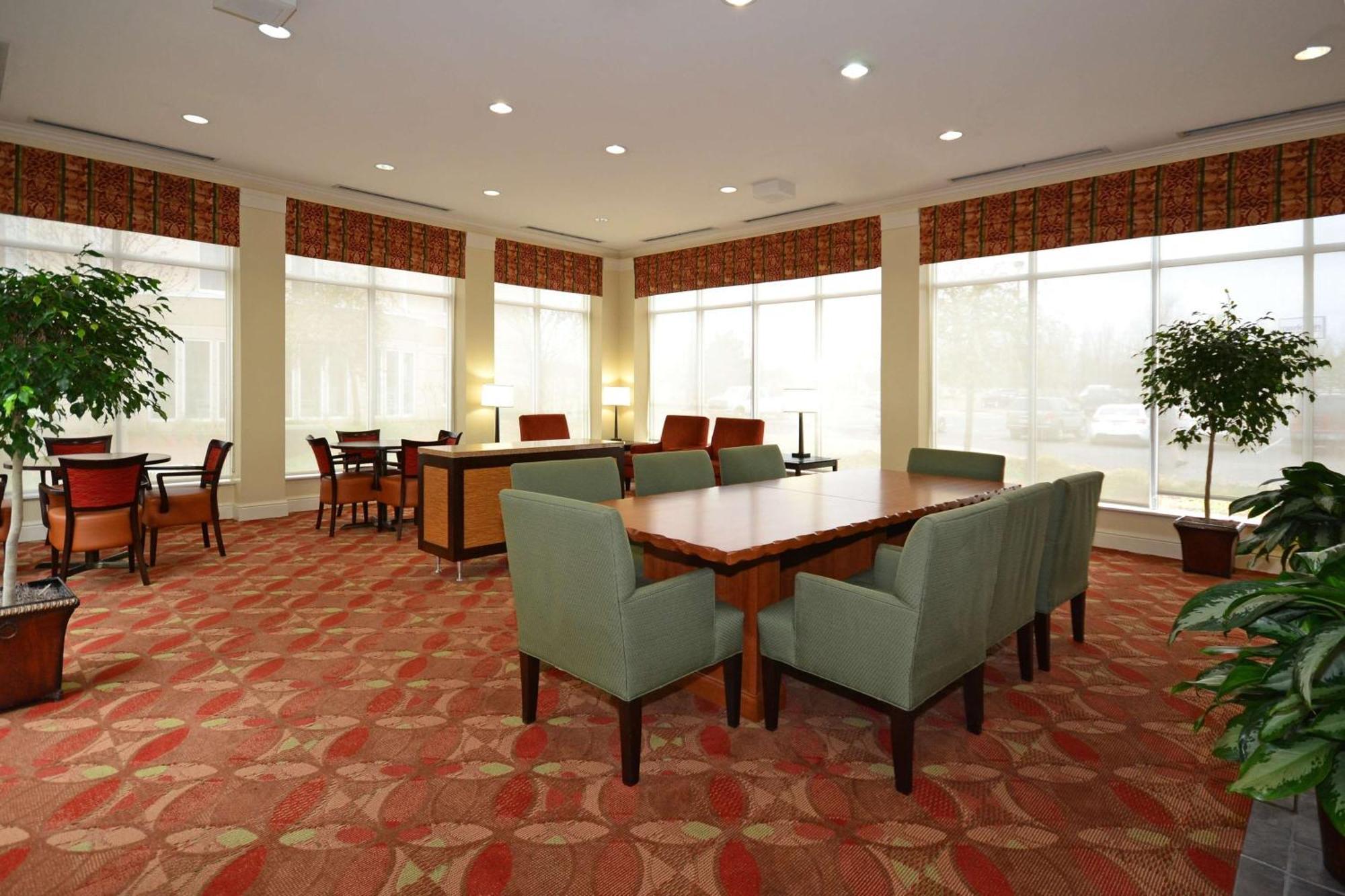 Hilton Garden Inn Tulsa Airport Eksteriør billede