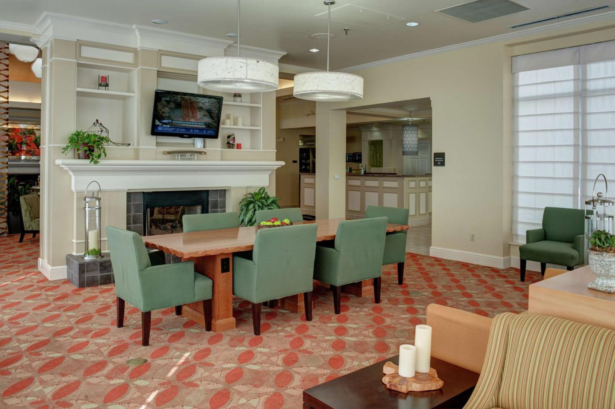 Hilton Garden Inn Tulsa Airport Eksteriør billede