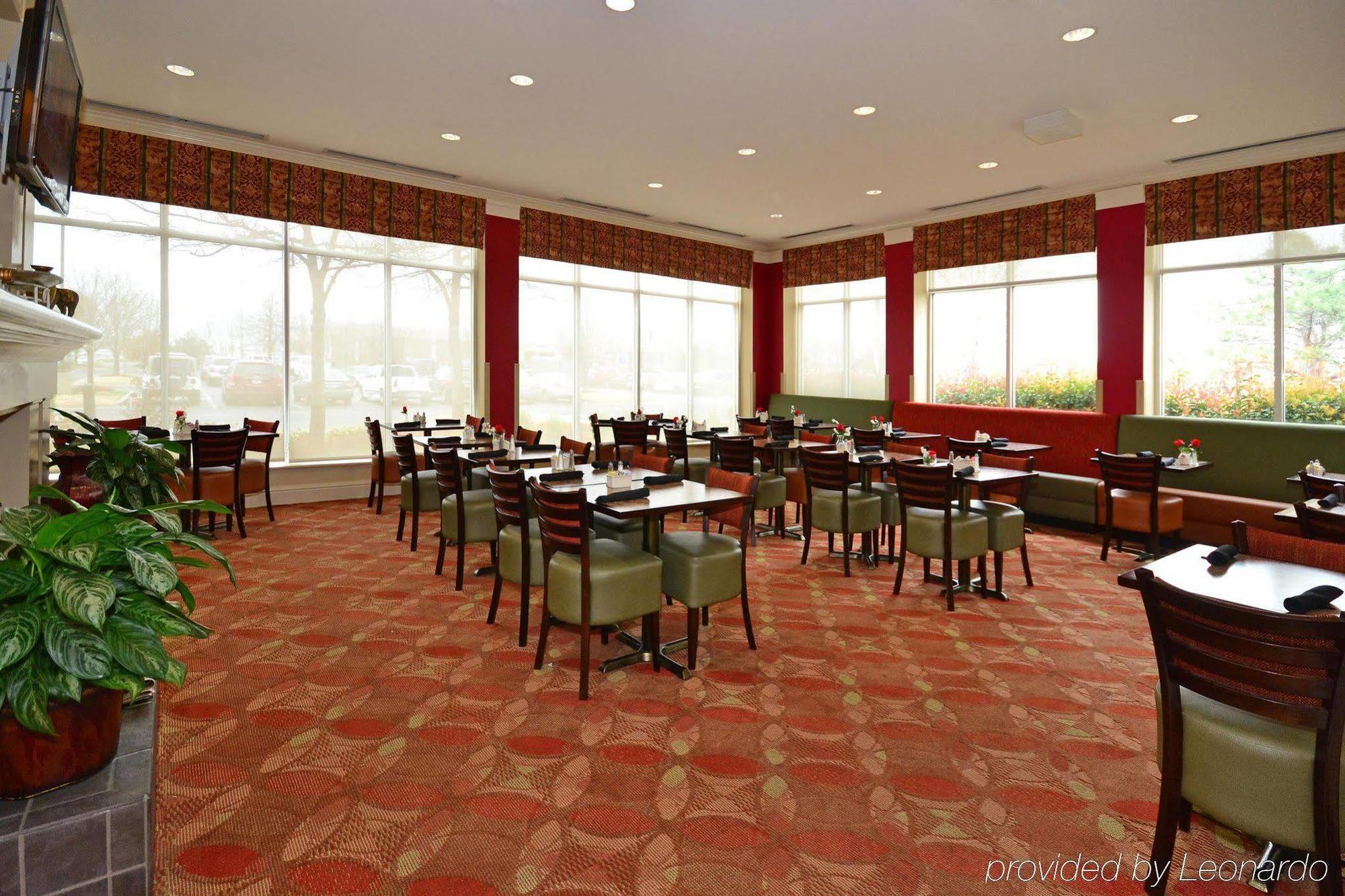 Hilton Garden Inn Tulsa Airport Eksteriør billede